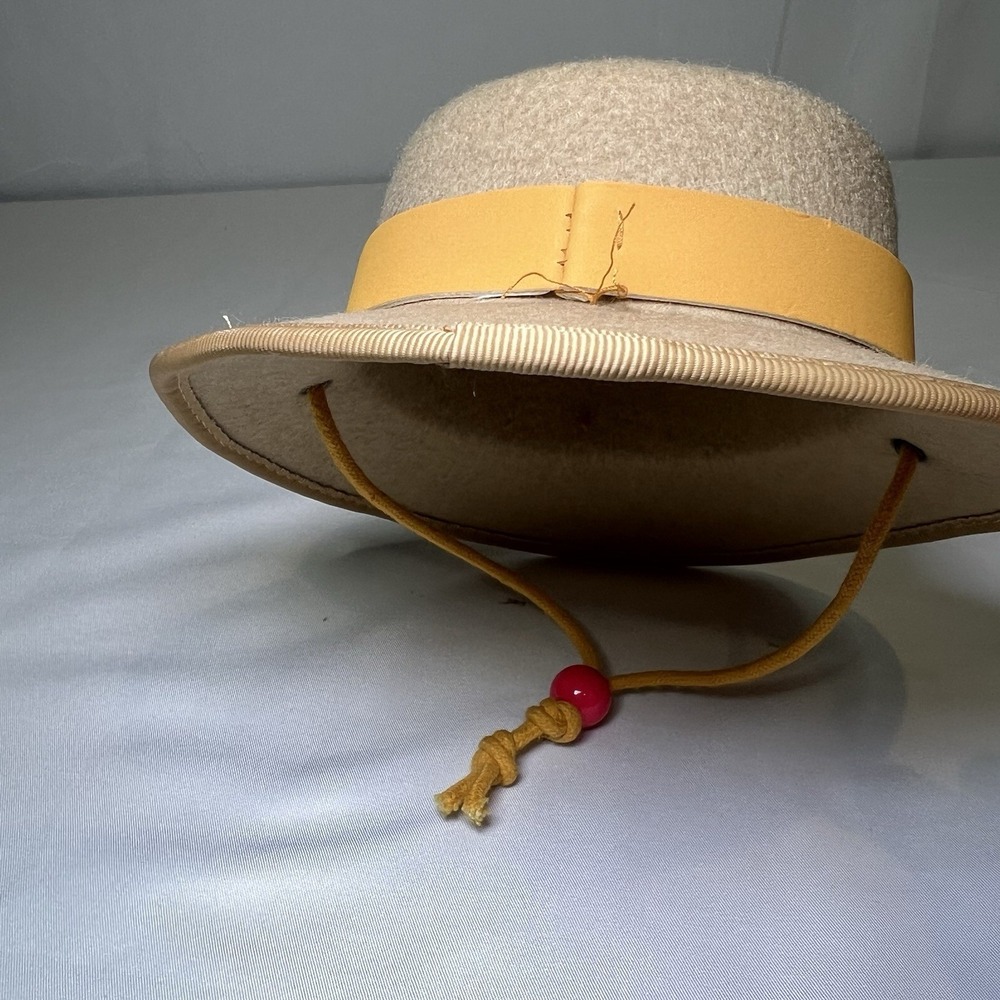 American Girl‎ Of The Year Saige Copeland Parade Hat GOTY 2013